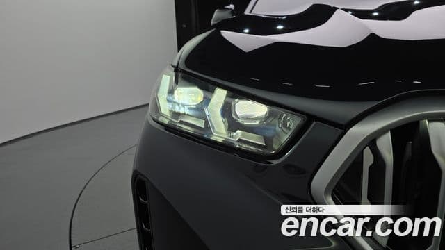 BMW X6 2023 — Photo 19/34