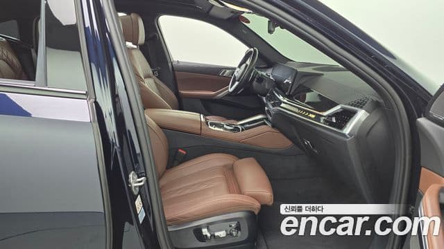BMW X6 2023 — Photo 20/34