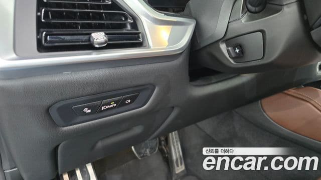 BMW X6 2023 — Photo 33/34