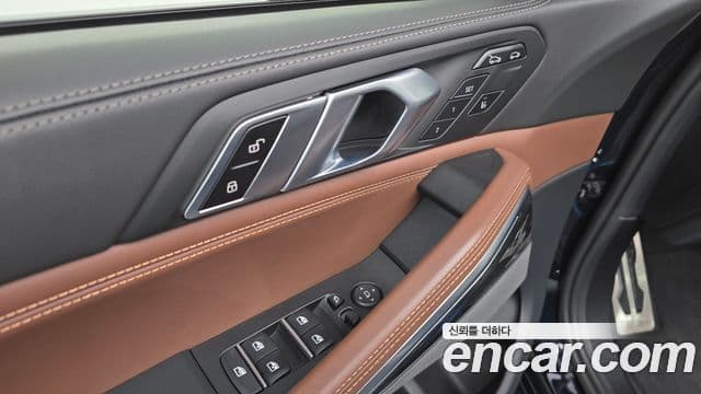 BMW X6 2023 — Photo 16/34
