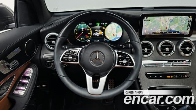 Mercedes-Benz GLC-Class 2022 — ფოტო 13/37
