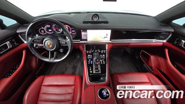 Porsche Panamera 2021 — Photo 10/32