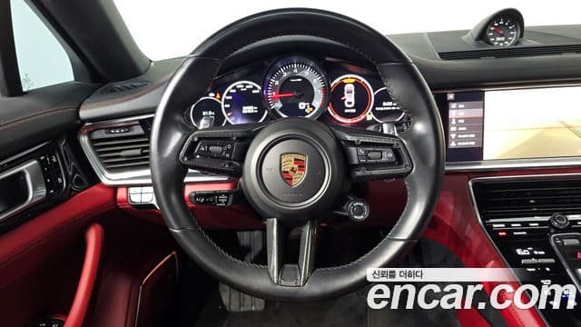 Porsche Panamera 2021 — Photo 8/32