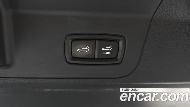 Porsche Panamera 2021 — Photo 31/32