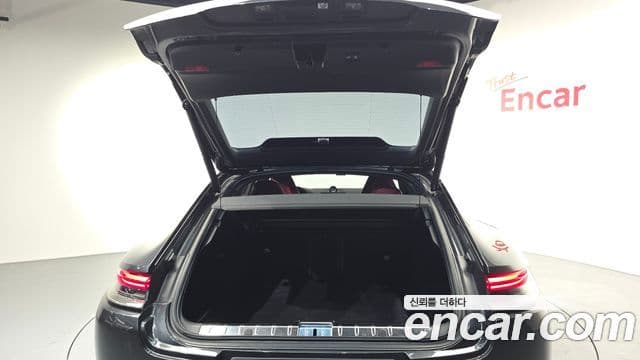 Porsche Panamera 2021 — Photo 6/32