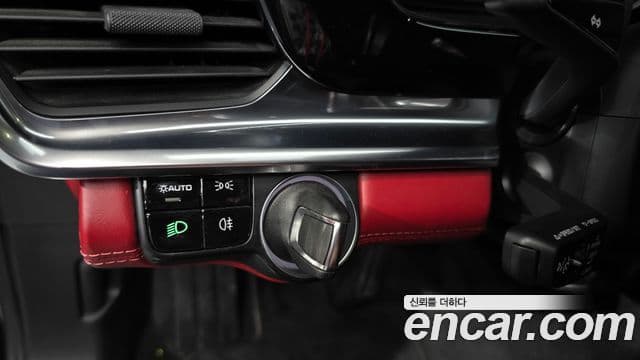 Porsche Panamera 2021 — Photo 28/32