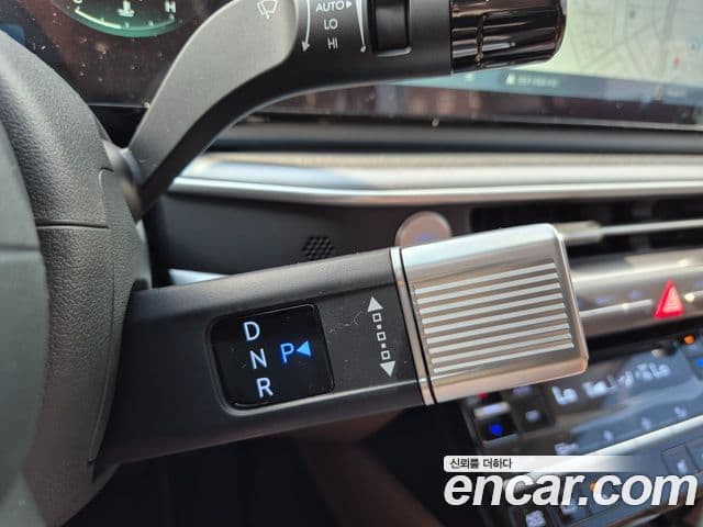 Hyundai Grandeur Hybrid 2026 — Photo 15/19