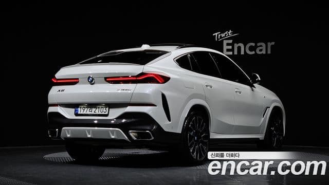 BMW X6 2024 — Photo 8/34
