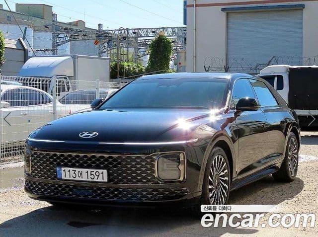 Hyundai Grandeur Hybrid 2025 — Photo 1/20