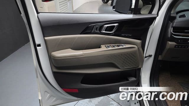 Kia Carnival 2024 — Photo 6/40