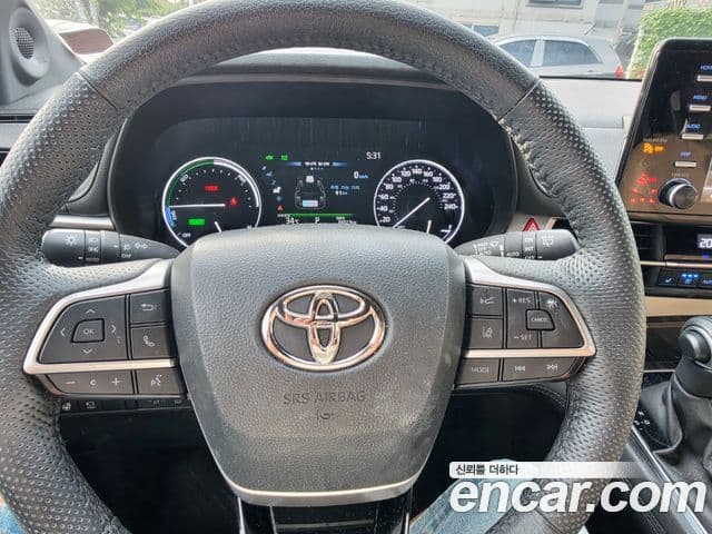 Toyota Sienna 2023 — Photo 5/15