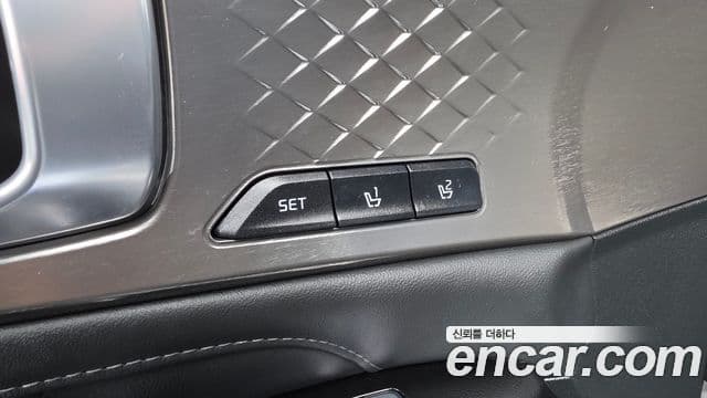 Kia Sorento 2021 — ფოტო 17/43