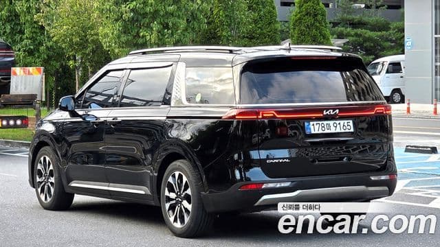 Kia Carnival 2022 — Фото 3/20
