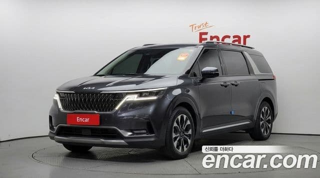Kia Carnival 2021 — Фото 1/20