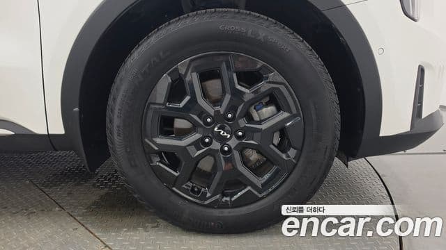 Kia Sorento 2023 — Photo 33/38