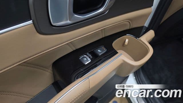 Kia Sorento 2023 — Photo 3/38