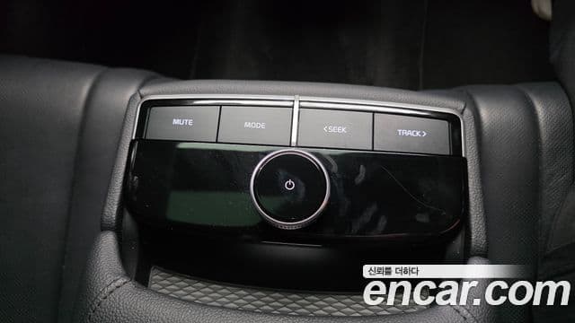 Kia K8 2021 — Photo 5/41