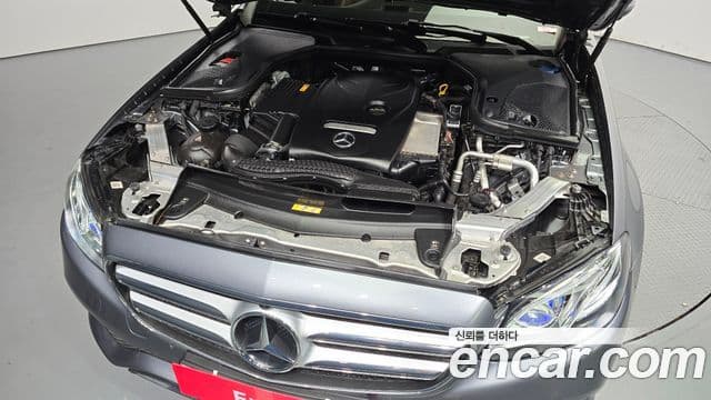 Mercedes-Benz E-Class 2019 — фото 6 из 20