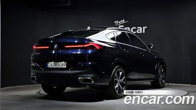 BMW X6 2023 — Photo 2/20
