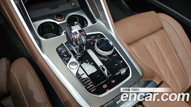 BMW X6 2023 — Photo 8/20