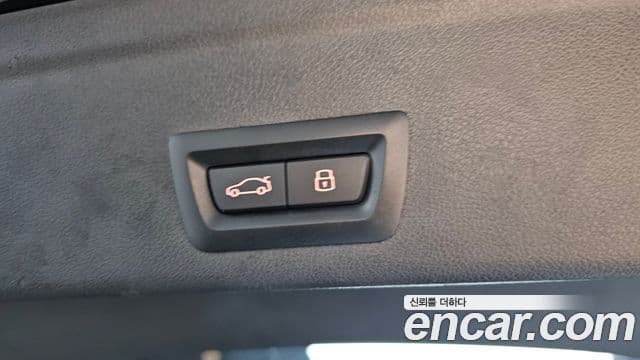 BMW X6 2023 — Photo 17/20