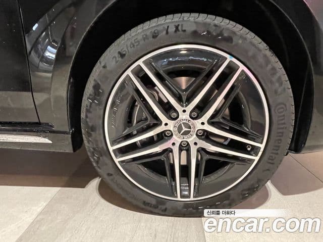 Mercedes-Benz V-Class 2025 — ფოტო 4/20