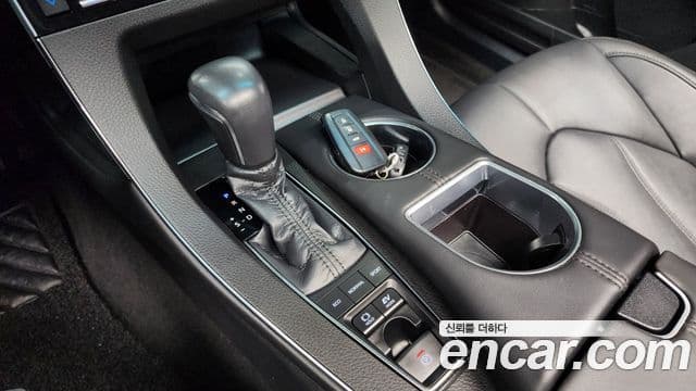 Toyota Avalon 2021 — ფოტო 9/20