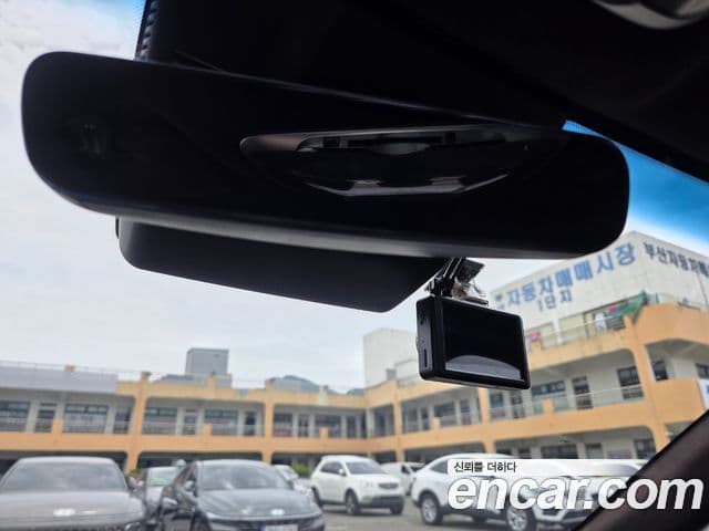 Genesis Electrified G80 2020 — ფოტო 18/20