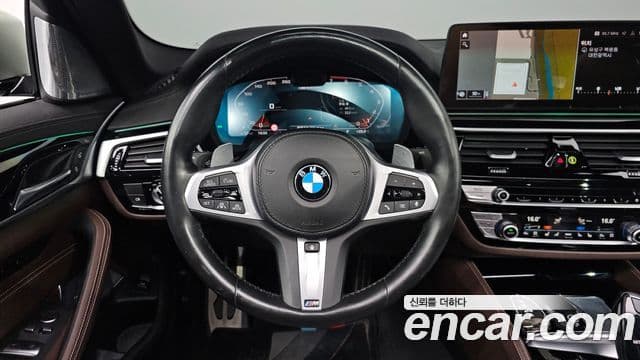 BMW 5 Series 2021 — Şəkil 15/20
