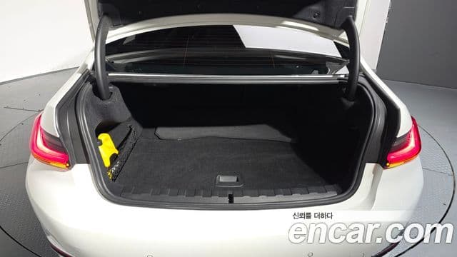 BMW 3 Series 2021 — фото 20 из 20