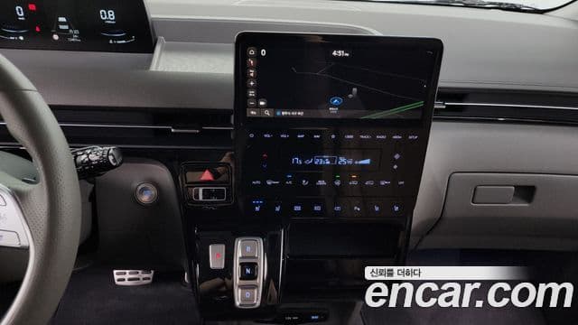 Hyundai Staria 2024 — ფოტო 14/20