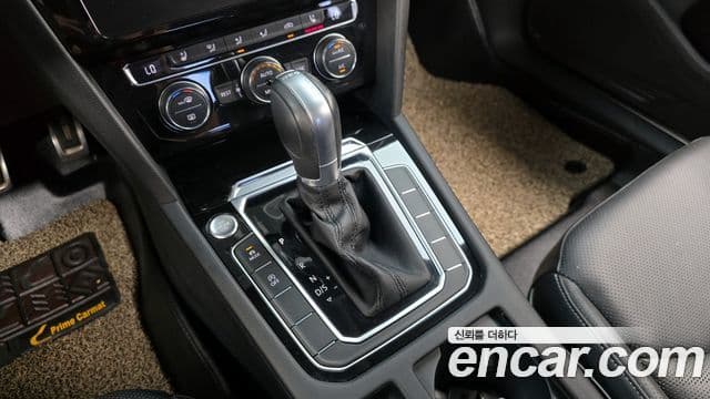 Volkswagen Arteon 2018 — ფოტო 7/20