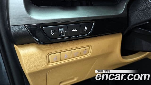 Kia Carnival 2020 — ფოტო 15/20
