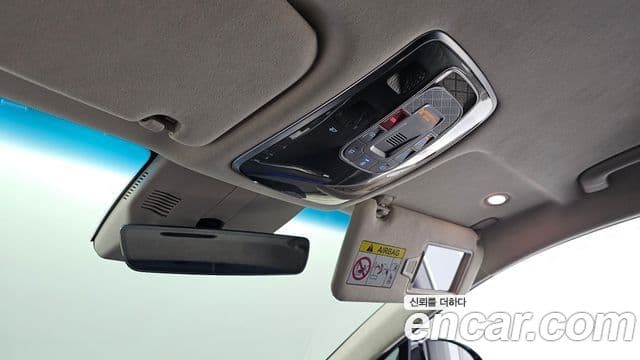 Genesis Electrified G80 2024 — ფოტო 15/20