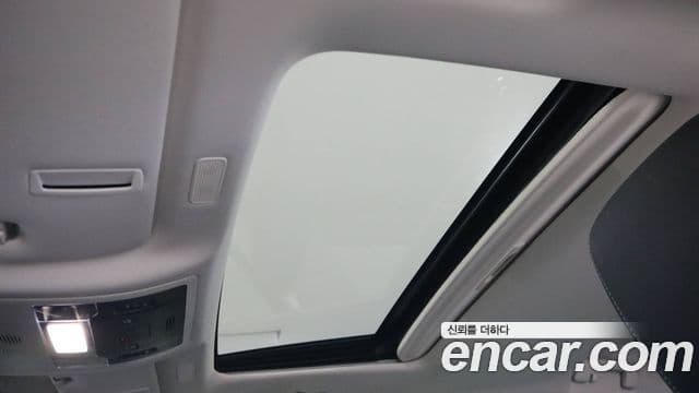 Lexus ES300h 2024 — ფოტო 14/17