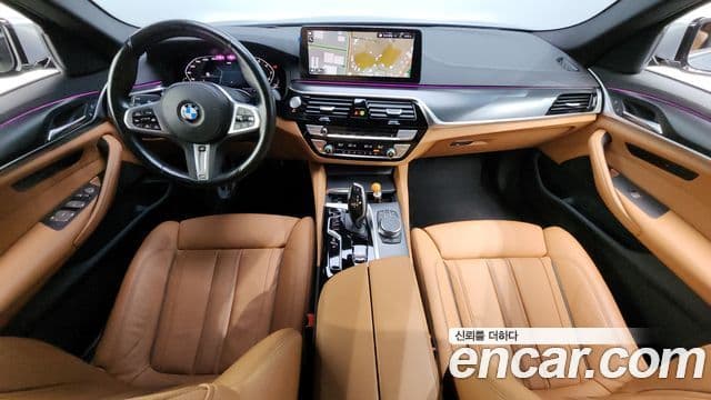 BMW 5 Series 2023 — фото 9 из 20