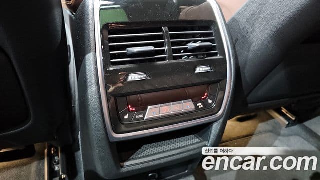 BMW X6 2024 — Photo 17/31