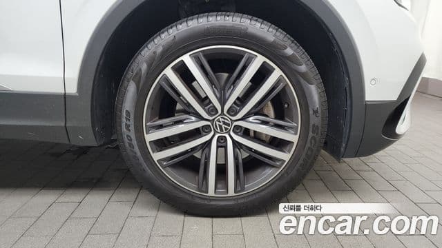 Volkswagen Tiguan Allspace 2022 — фото 5 из 20