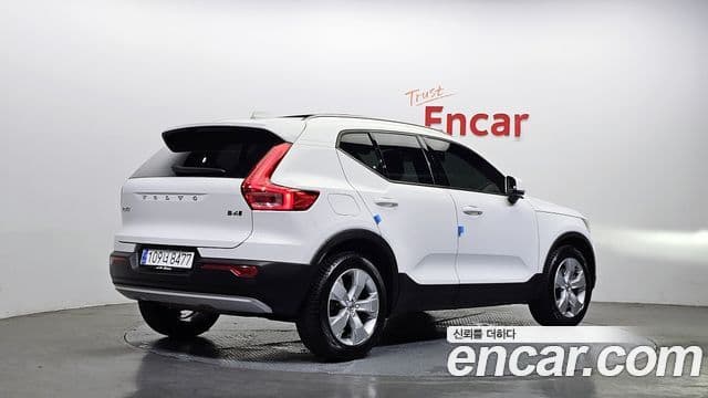 Volvo XC40 2020 — Şəkil 13/20