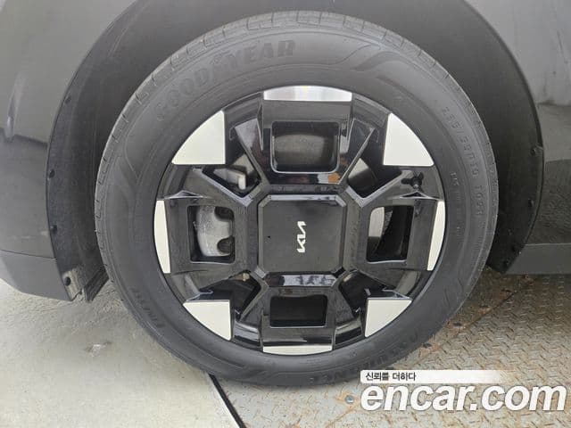 Kia Carnival 2024 — ფოტო 4/19