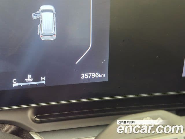Kia Carnival 2024 — ფოტო 7/19