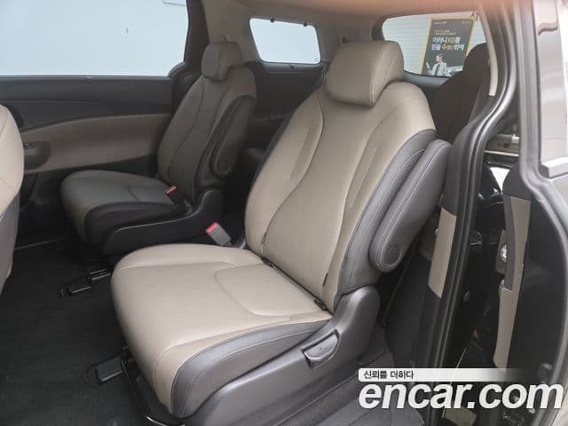 Kia Carnival 2024 — ფოტო 12/19