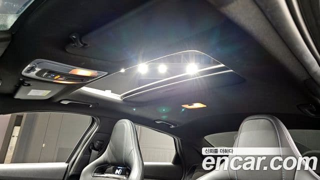 Hyundai The New Avante Hybrid 2022 — ფოტო 6/20