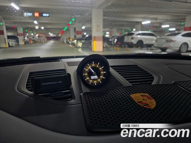Porsche 911 2023 — Photo 20/20