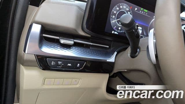 Kia Carnival 2022 — фото 16 из 20
