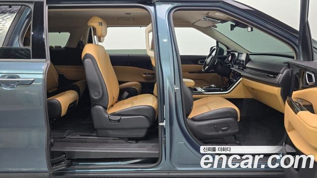 Kia Carnival 2023 — Şəkil 11/20