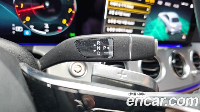 Mercedes-Benz E-Class 2021 — ფოტო 9/20