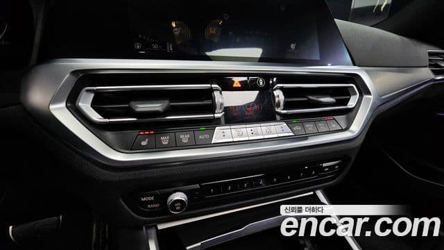 BMW 3 Series 2021 — фото 15 из 20