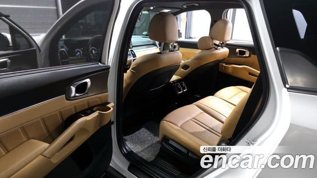 Kia Sorento 2022 — Şəkil 11/20