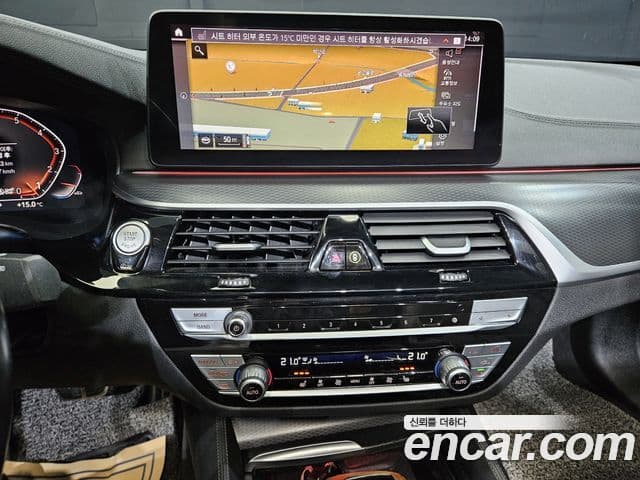 BMW 5 Series 2022 — Photo 9/20